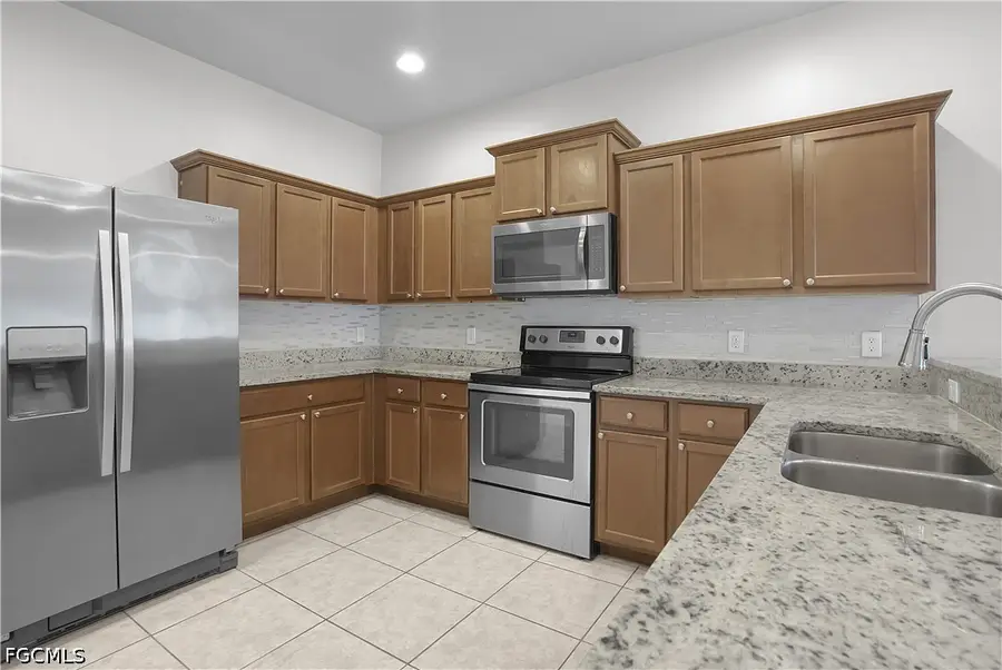 820 SW 9th Avenue, Cape Coral, FL 33991 - #2