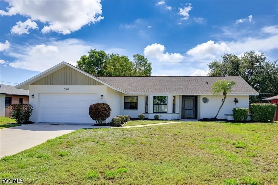 3709 SW 6th Place, Cape Coral, FL 33914 - #3