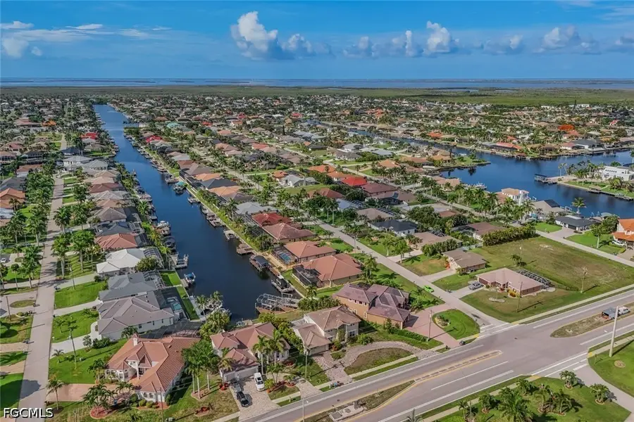 2502 Cape Coral Parkway W, Cape Coral, FL 33914 - #2