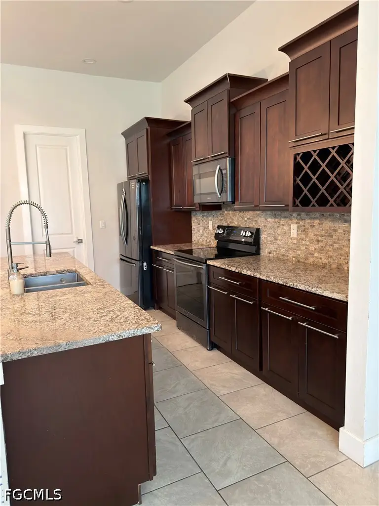 1504 SW Santa Barbara Place, Cape Coral, FL 33991 - #3
