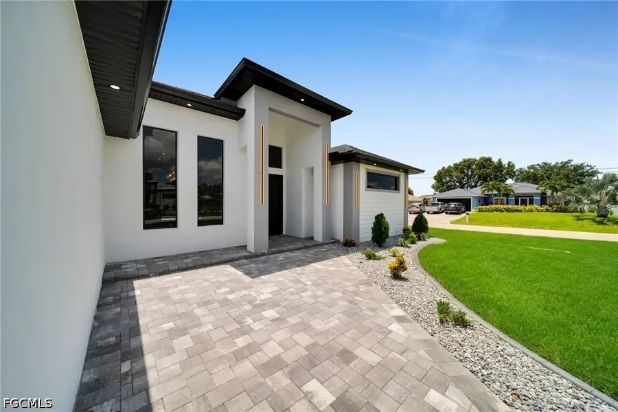 853 SW 15th Avenue, Cape Coral, FL 33991 - #3