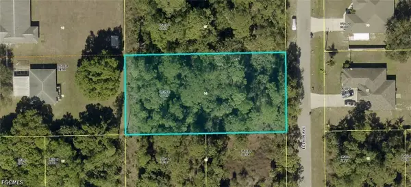 903 Edison Avenue, Lehigh Acres, FL 33972