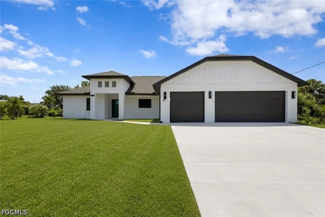 6156 Hughes Avenue, Fort Myers, FL 33905 - #1