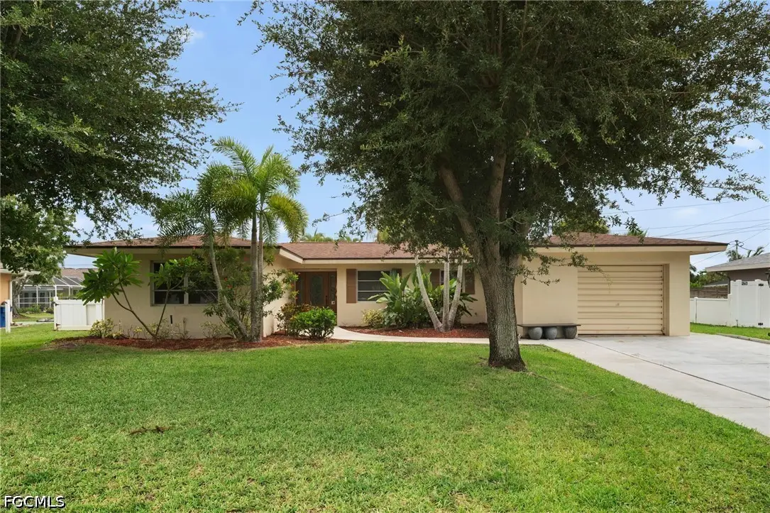 1444 Covington Circle W, Fort Myers, FL 33919 - #1