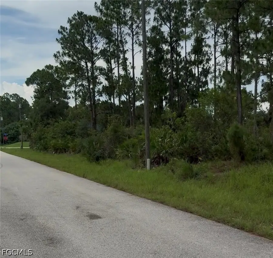 2018 Leroy Avenue, Alva, FL 33920 - #3