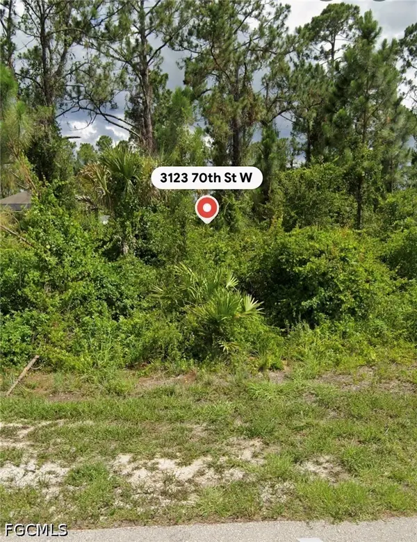 3123 70th Street W, Lehigh Acres, FL 33971