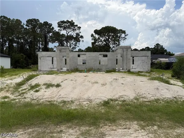 2412/2414 Lantana Avenue S, Lehigh Acres, FL 33973