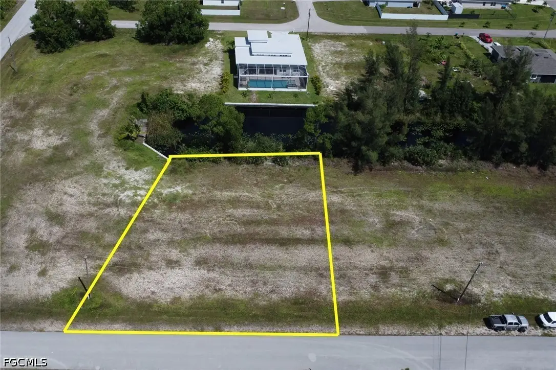 807 NE 38th Terrace, Cape Coral, FL 33909 - #1