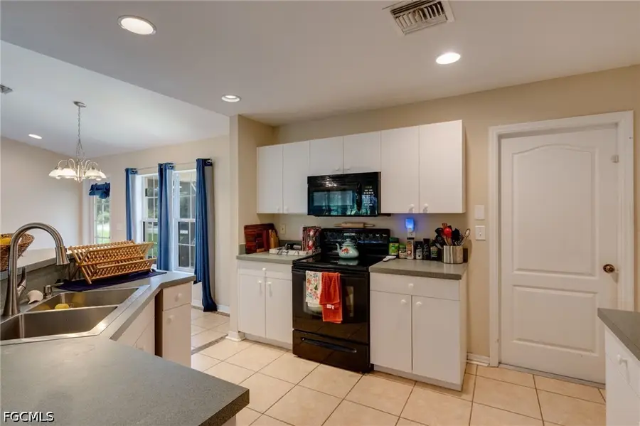 104 W 11th Street, Lehigh Acres, FL 33972 - #2