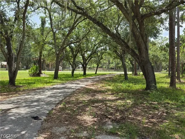 4756 Skates Circle, Fort Myers, FL 33905