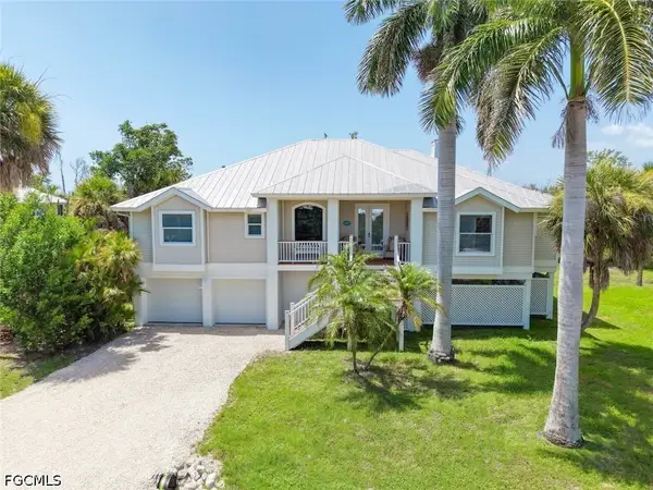 1858 Farm Trail, Sanibel, FL 33957
