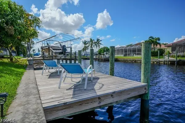 2214 SE 19th Place, Cape Coral, FL 33990