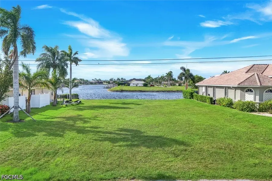 2834 SW 30th Street, Cape Coral, FL 33914 - #2