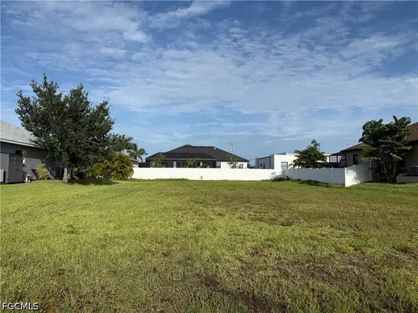 118 SW 37th Avenue, Cape Coral, FL 33991