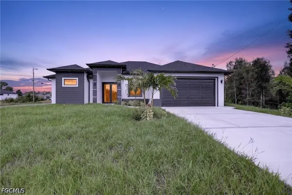 2701 28th Street Sw, Lehigh Acres, FL 33976