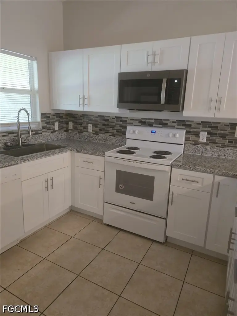 1617 SW 33rd Terrace, Cape Coral, FL 33914 - #2
