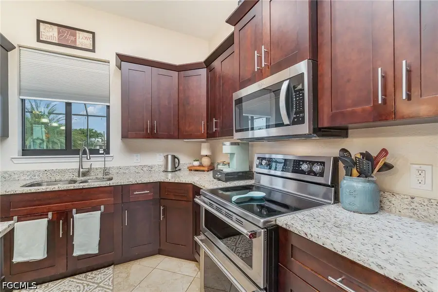 220 NW 26th Place, Cape Coral, FL 33993 - #3
