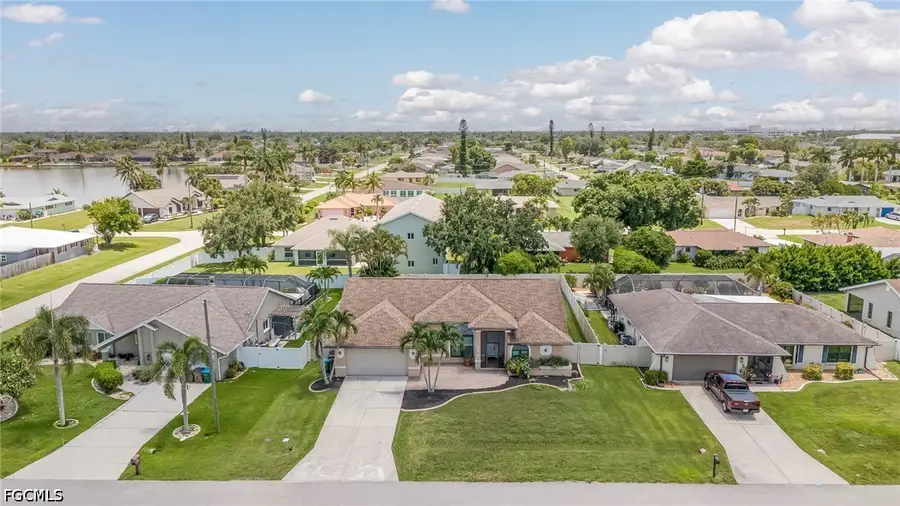 1722 SE 2nd Street, Cape Coral, FL 33990 - #3