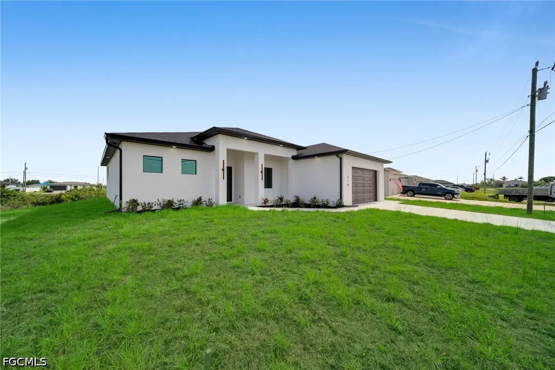 216 NE 25th Terrace, Cape Coral, FL 33909 - #1