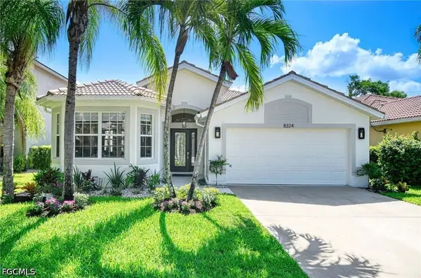 8324 Laurel Lakes Boulevard, Naples, FL 34119