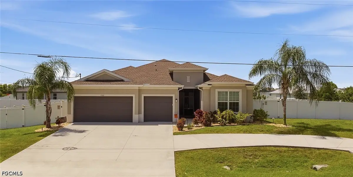 1262 N Gator Circle, Cape Coral, FL 33909 - #1
