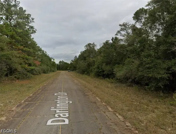 Darlington Drive, Chipley, FL 32428