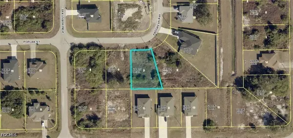 392 Poplar Street, Lehigh Acres, FL 33974