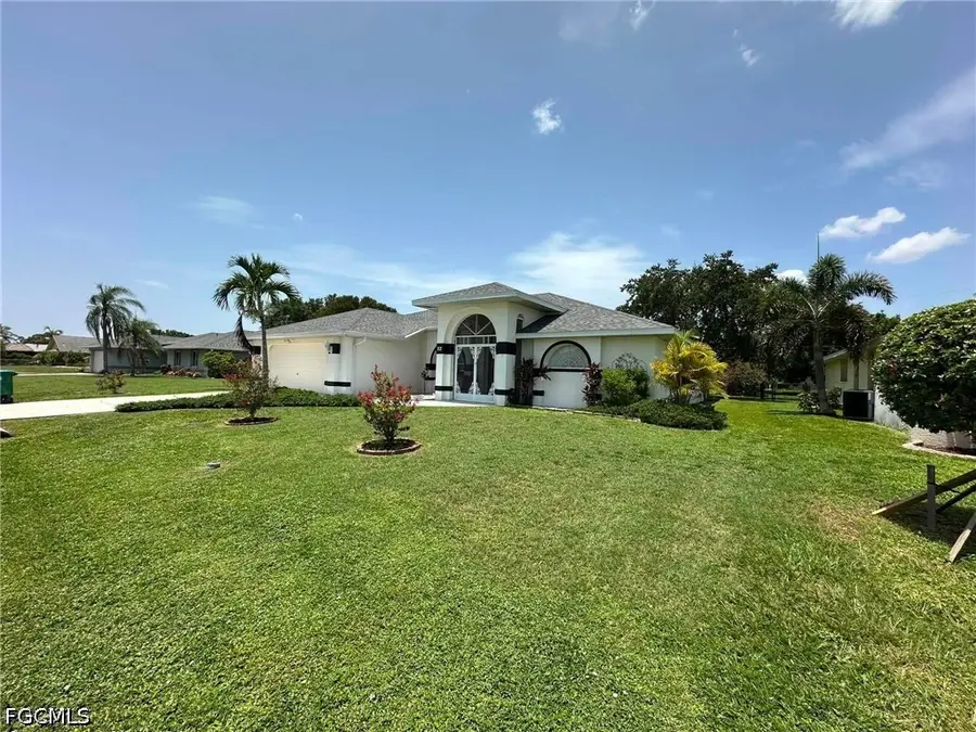 22 SE 14th Court, Cape Coral, FL 33990 - #2