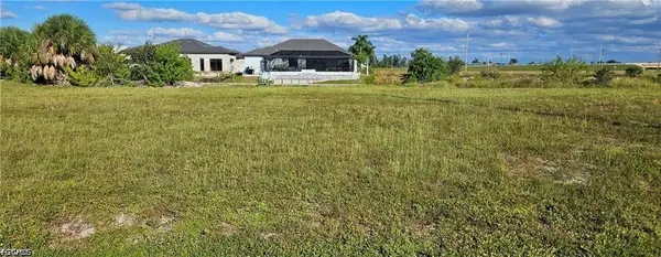 1013 NW 33rd Avenue, Cape Coral, FL 33993