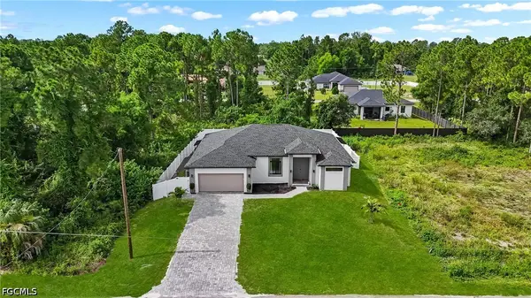 2711 18th Street W, Lehigh Acres, FL 33971