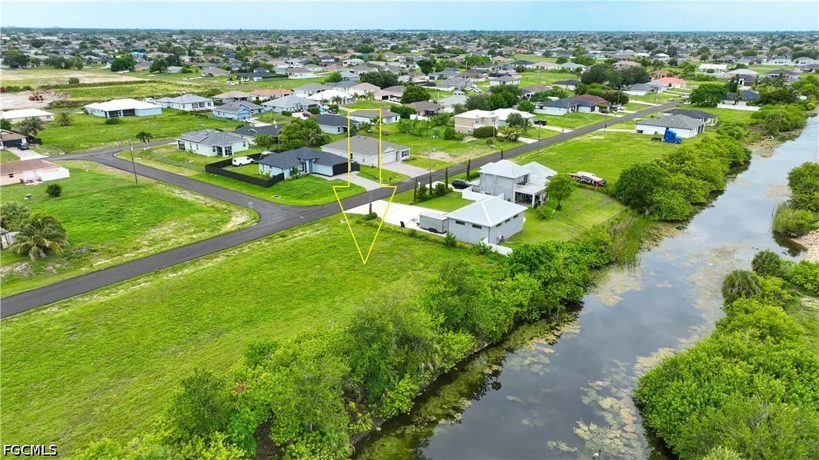 1025 NE 15th Terrace, Cape Coral, FL 33909 - #1