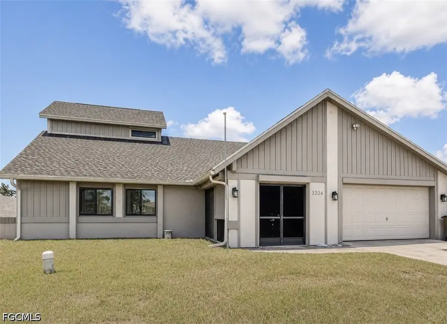 2704 SW 2nd Place, Cape Coral, FL 33914 - #2