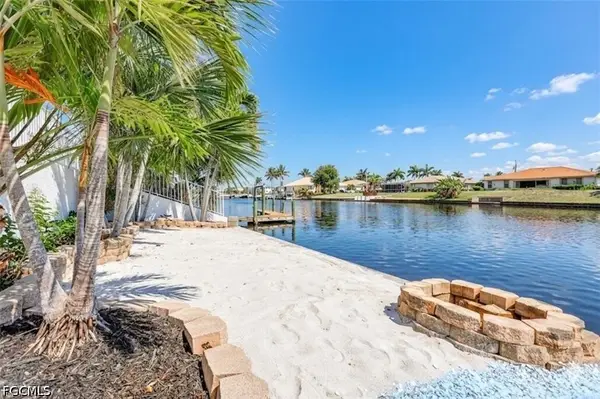 920 E Archer Parkway, Cape Coral, FL 33904