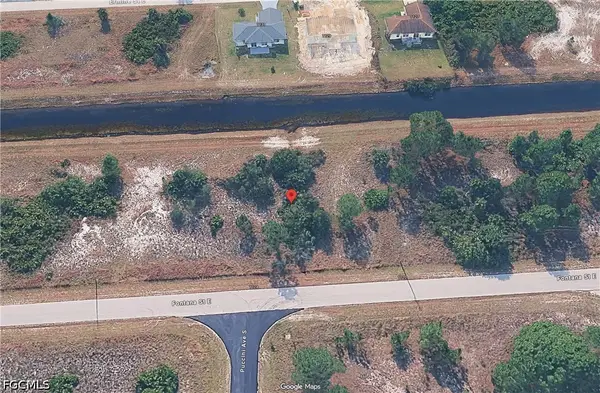 1122 Fontana Street E, Lehigh Acres, FL 33974
