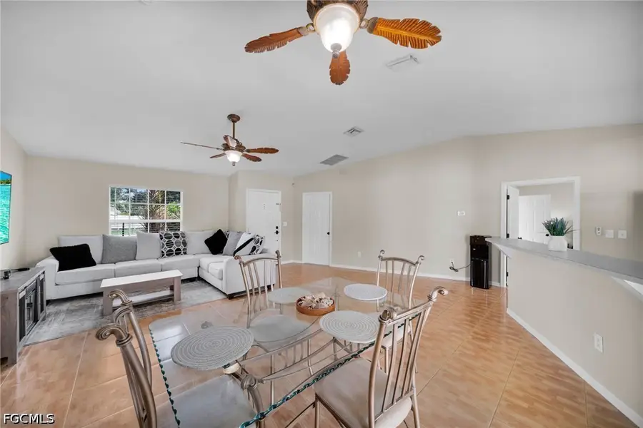 636 SW 10th Street, Cape Coral, FL 33991 - #3