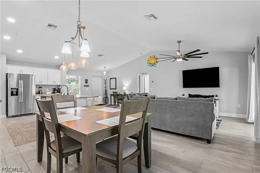 632 NE 2nd Avenue, Cape Coral, FL 33909 - #3