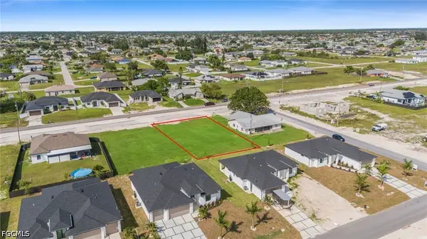 406 Diplomat Parkway E, Cape Coral, FL 33909