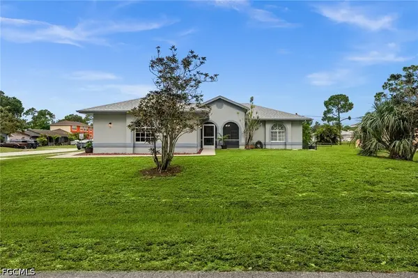 17448 Arizona Road, Fort Myers, FL 33967
