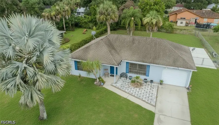 4016 E Sunflower Circle, Labelle, FL 33935 - #2