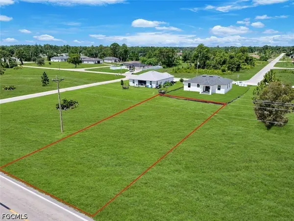 924 Columbus Boulevard, Lehigh Acres, FL 33974