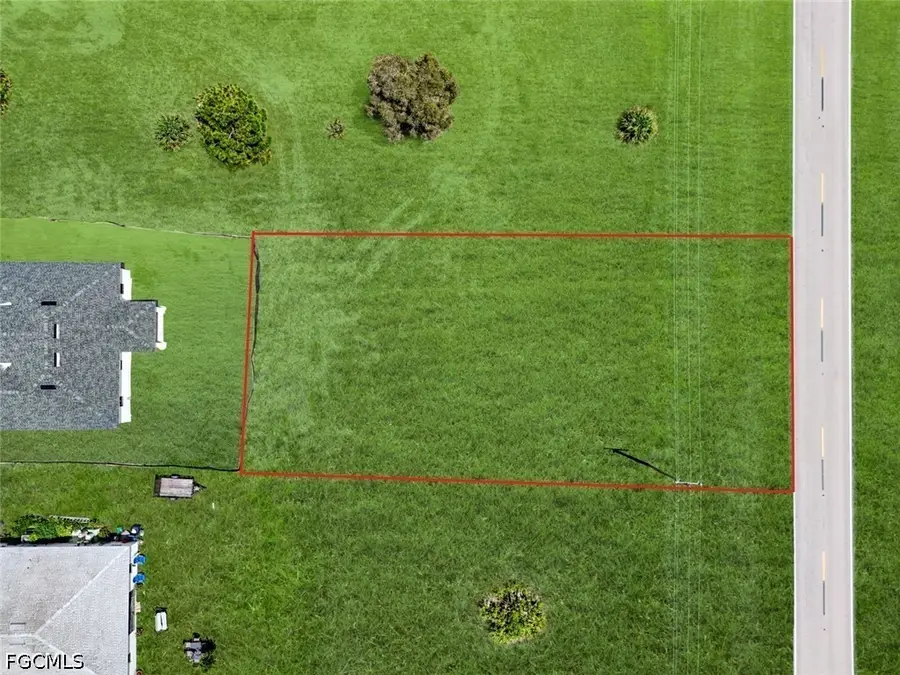 924 Columbus Boulevard, Lehigh Acres, FL 33974 - #3