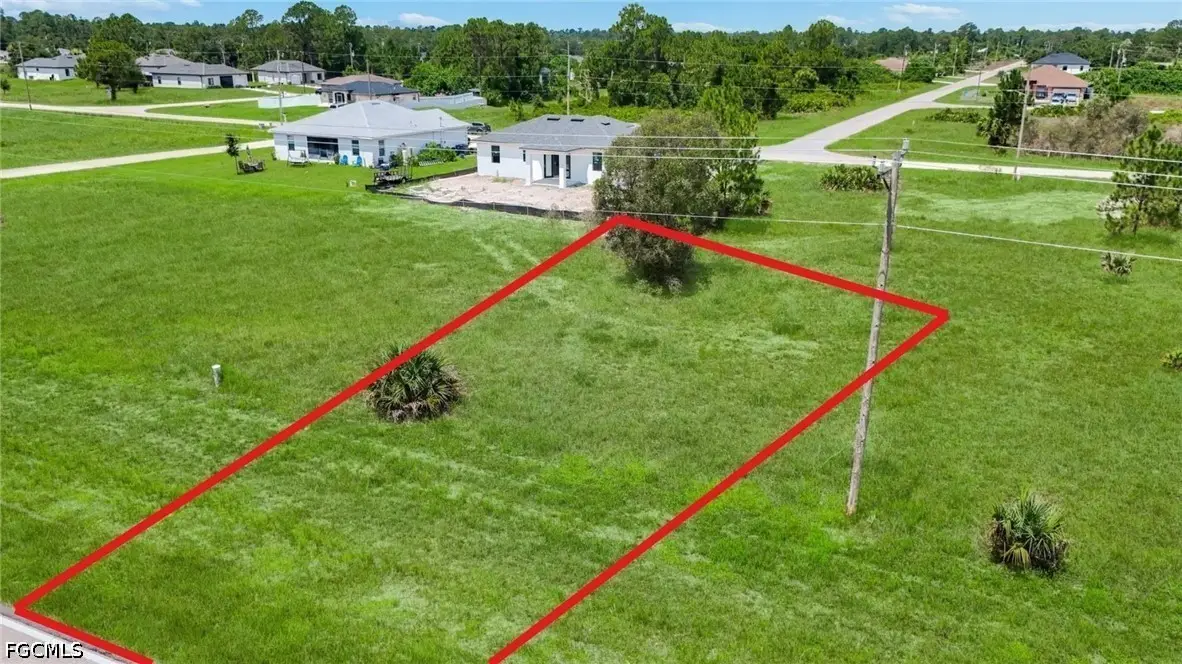 922 Columbus Boulevard, Lehigh Acres, FL 33974 - #1