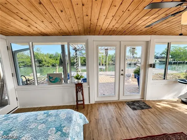 11242 Matlacha Avenue, Matlacha, FL 33993