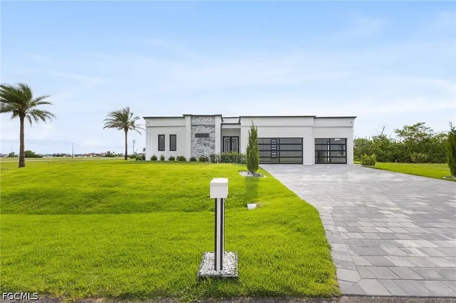 806 NW 33rd Avenue, Cape Coral, FL 33993 - #2