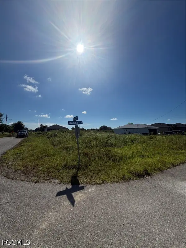 6014 Hanna Avenue N, Lehigh Acres, FL 33971
