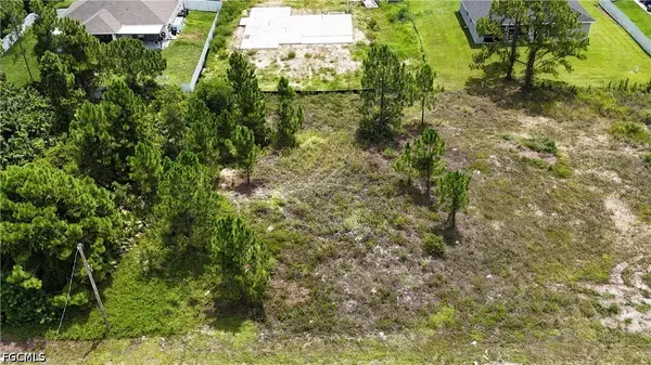 1404 Venice Avenue N, Lehigh Acres, FL 33971