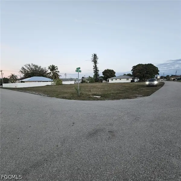 3807 SE 10th Place, Cape Coral, FL 33904