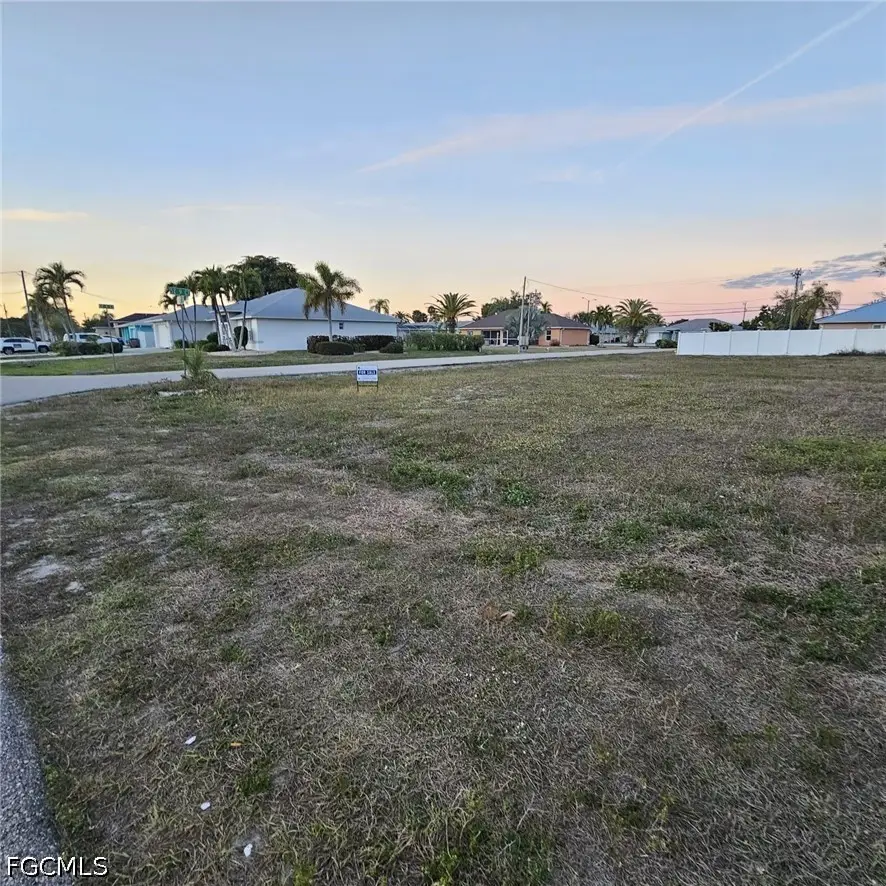 3807 SE 10th Place, Cape Coral, FL 33904 - #2