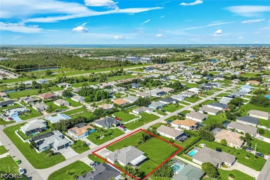 2627 SW 4th Terrace, Cape Coral, FL 33991 - #2
