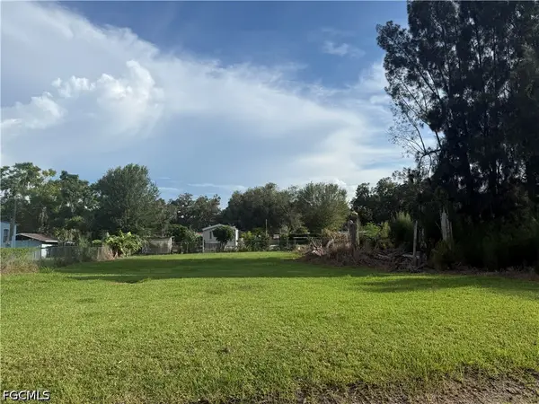 1043 Shawnee Avenue, Labelle, FL 33935